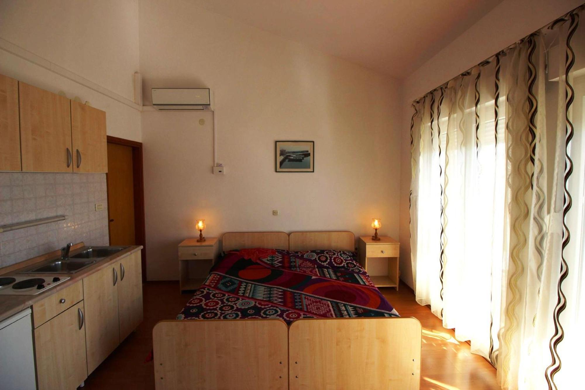 Apartments Ivka 오미스 객실 사진
